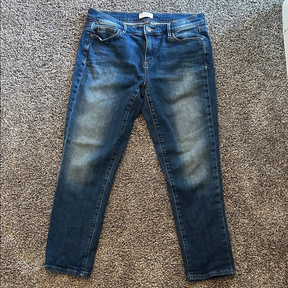 🔥LOFT Cropped Medium Wash Jean Capris🔥